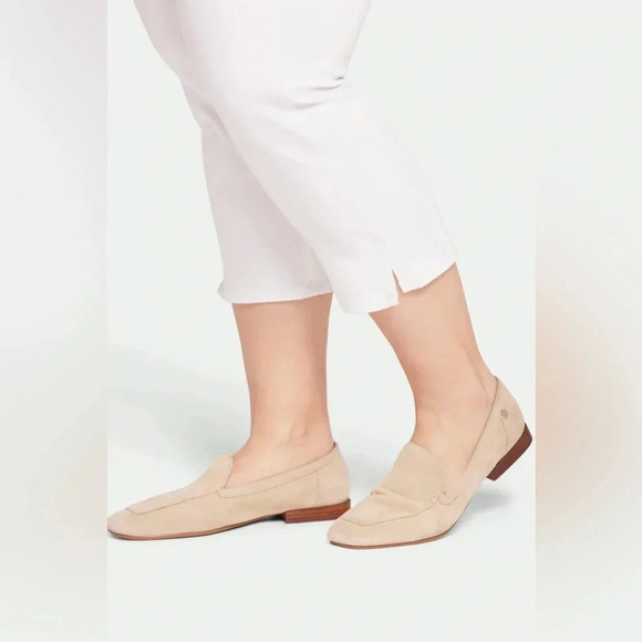 NYDJ Chloe Capri Optic White Jeans in Plus Size - Picture 3 of 11